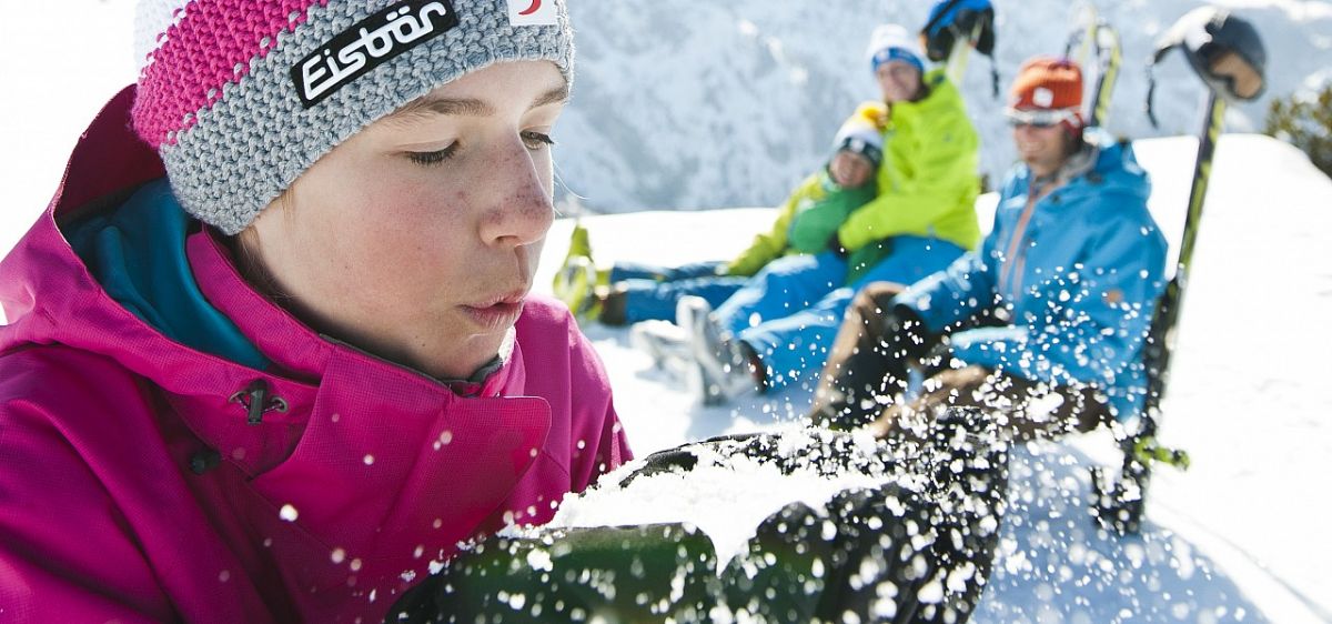 Zabawy ze śniegiem w ośrodku Wurzeralm